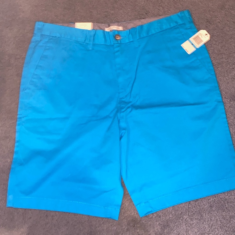 NWT  Nautica shorts size 36